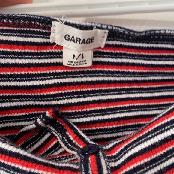 Colourful garage over the shoulder crop top size S - Picture 2 of 2